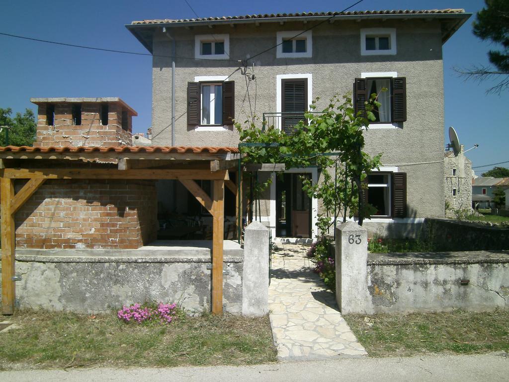 Holiday Home Lorraina Štivan Екстериор снимка